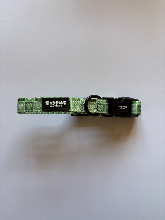 Evergreen Hearts Collar